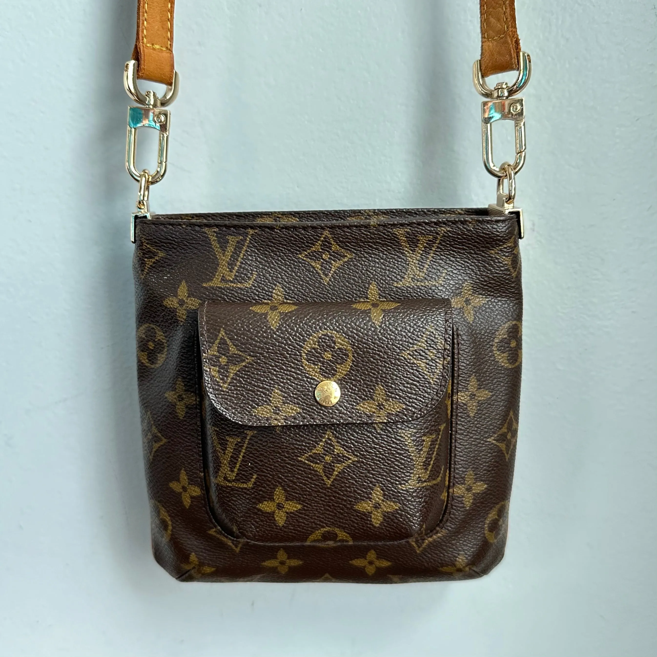 The Junco Crossbody - Vintage LV Monogram in Vachetta